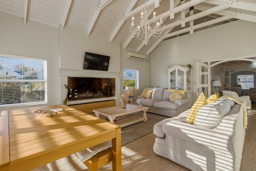 4 Bedroom Property for Sale in Croydon Vineyard Estate Western Cape